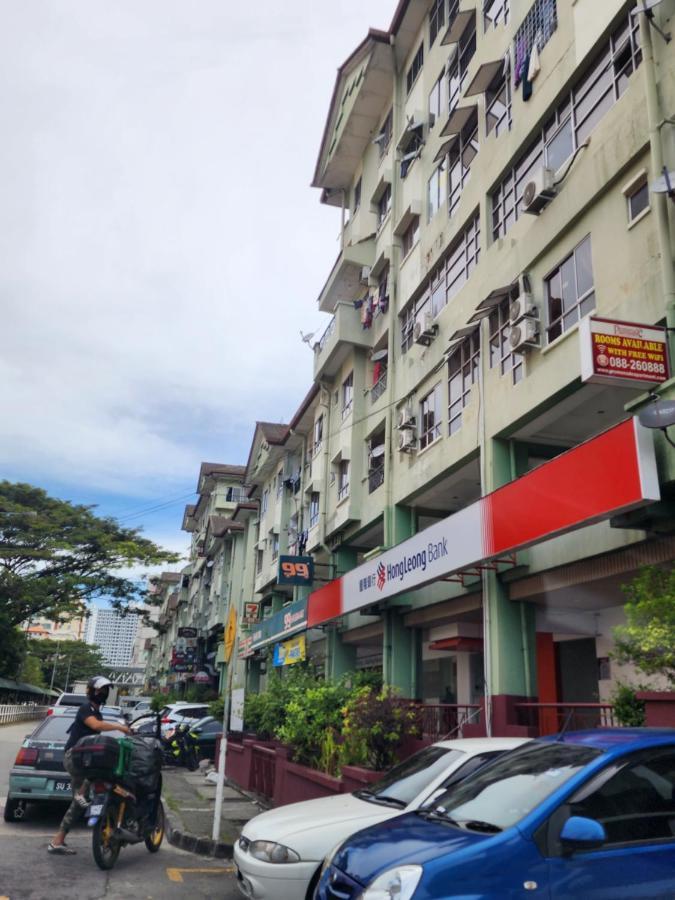 Y Homes Kota Kinabalu Exterior photo